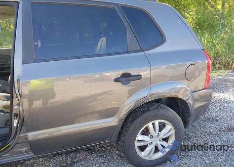 2009 Hyundai Tucson Gls z USA, uszkodzony, nr VIN KM8JM12B09U128141